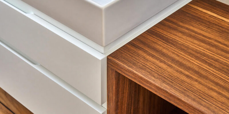 Meble do łazienki na wymiar – klucz do funkcjonalnej aranżacji