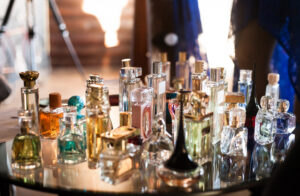 Perfumy na prezent – jak wybrać idealny flakon?